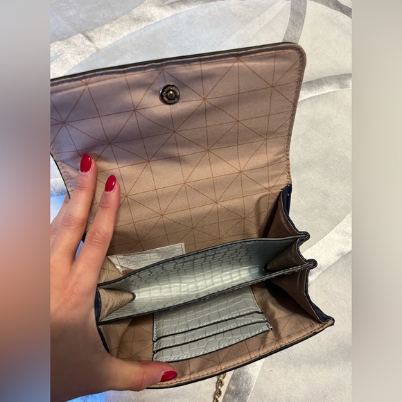 Cream wallet on chain - Picture 2 of 7